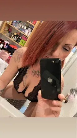 OnlyFans cuenta emanuela avatar 1