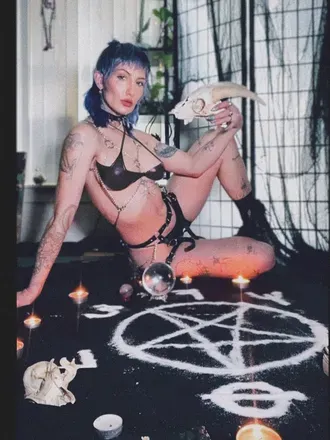 OnlyFans cuenta felonywhatevr_free avatar 1