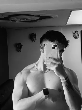 OnlyFans account  superdii header 2