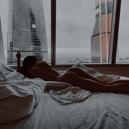 OnlyFans account  devorah.west header 2