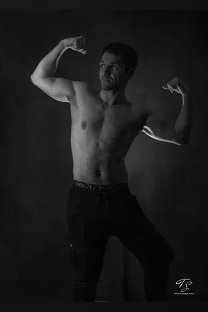 OnlyFans cuenta mr.theodoros20 header 2