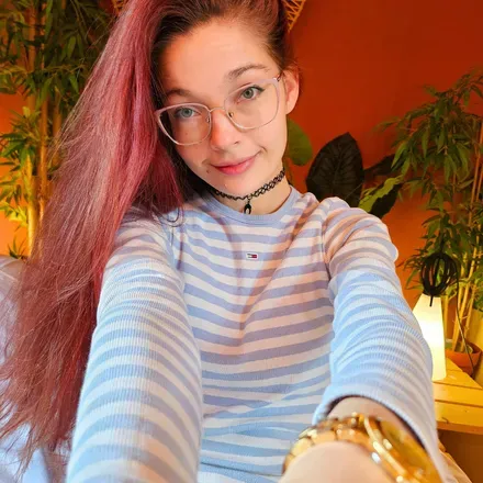 OnlyFans account  teasinglola avatar 1