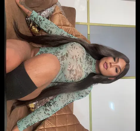 OnlyFans account  violetfinch header 2