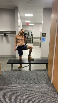 OnlyFans cuenta christian_grey23 avatar 1