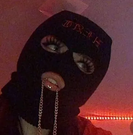 OnlyFans cuenta mely2000 header 2
