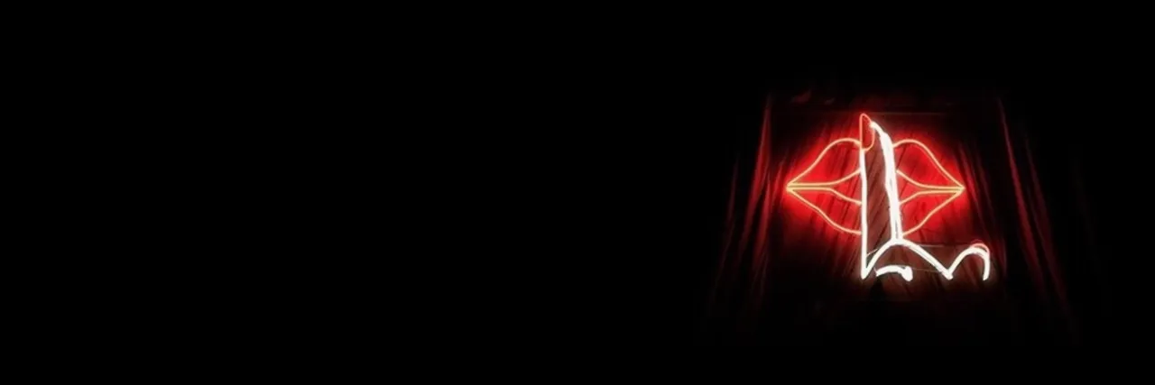 OnlyFans cuenta lucyvela header 2