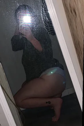 OnlyFans cuenta curvybaby018 header 2