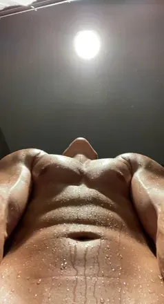 OnlyFans account  hungdaggerr header 2