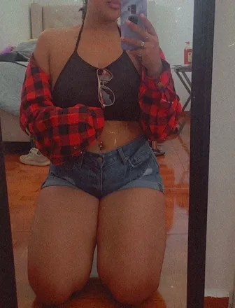 OnlyFans cuenta bbygirl_karen header 2
