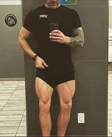 OnlyFans account  muscle_legs_josh avatar 1