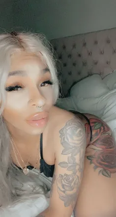 OnlyFans cuenta chanelluxxe header 2