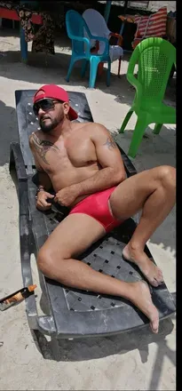 OnlyFans account  rafaelflrez2 avatar 1