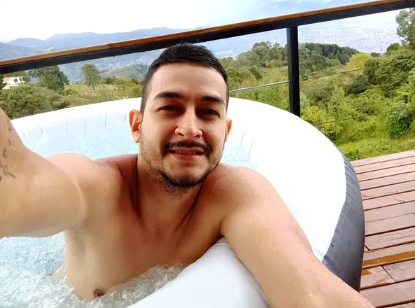 OnlyFans cuenta edwardquinones avatar 1