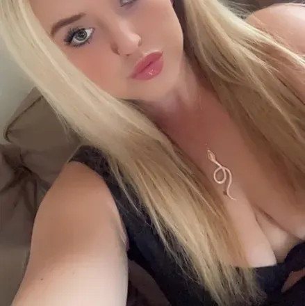 OnlyFans cuenta athenaaturner avatar 1