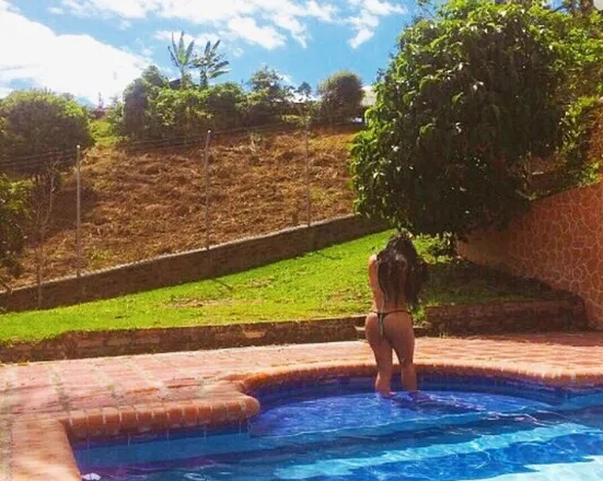 OnlyFans cuenta vanesss2123 header 2