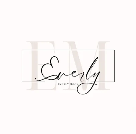 OnlyFans account  everlymoon header 2