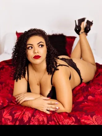 OnlyFans cuenta rhaissaoficial header 2