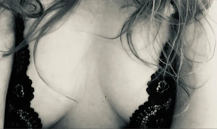OnlyFans cuenta mopeachez4u header 2