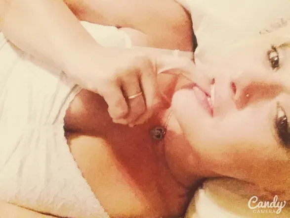OnlyFans cuenta kristabrianne header 2