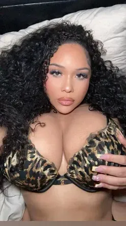 OnlyFans cuenta livmendozaa avatar 1