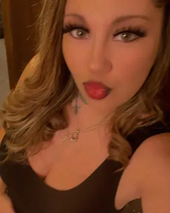 OnlyFans cuenta chloe_bankss_xoxo avatar 1