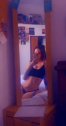 OnlyFans cuenta baddiefever avatar 1