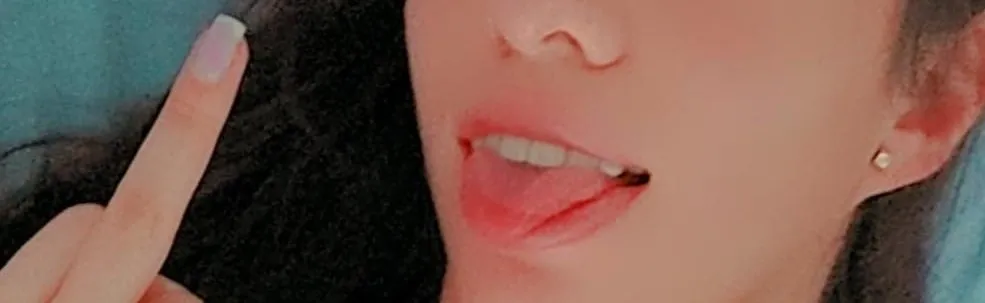 OnlyFans cuenta dixie_4_u header 2