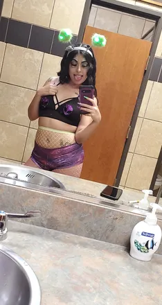 OnlyFans cuenta queenie214 header 2