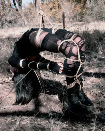 OnlyFans cuenta goth-moon header 2