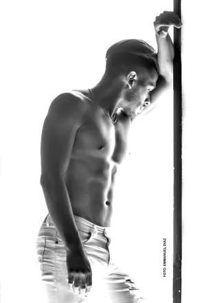 OnlyFans cuenta adriel-aryenty header 2