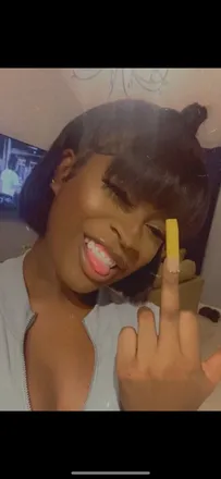 OnlyFans cuenta maneater22 header 2