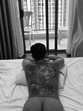 OnlyFans cuenta royvn2001 header 2