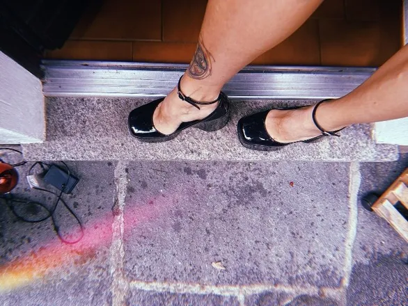 OnlyFans cuenta wanderingfeet1 header 2