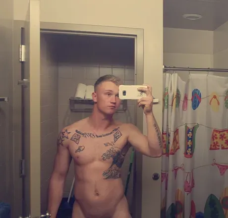OnlyFans cuenta seanessy_ avatar 1