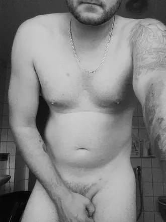 OnlyFans cuenta tattoo38 avatar 1