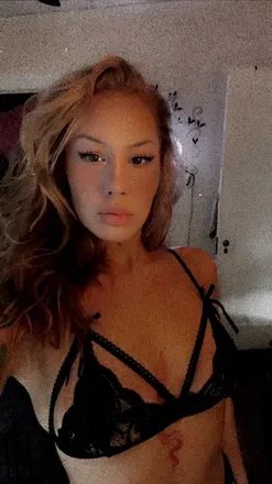 OnlyFans of itsprettyaria