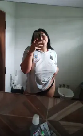 OnlyFans cuenta queen.red1 avatar 1