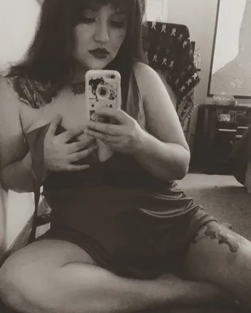 OnlyFans cuenta bellarose001 header 2
