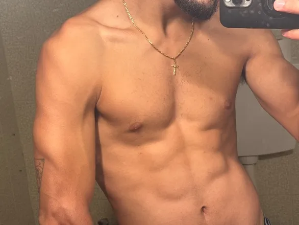 OnlyFans cuenta uneedmyservice header 2