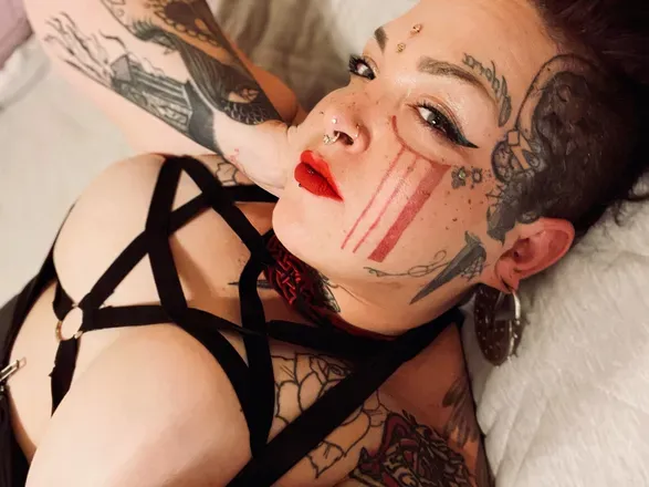 OnlyFans cuenta missmayamayhem33 avatar 1