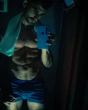 OnlyFans cuenta carlos_epn97 header 2