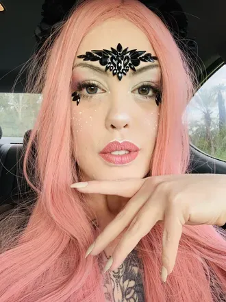 OnlyFans cuenta winifredblack avatar 1