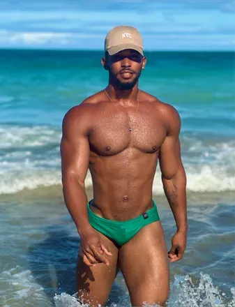 OnlyFans cuenta bigbumbum11 header 2