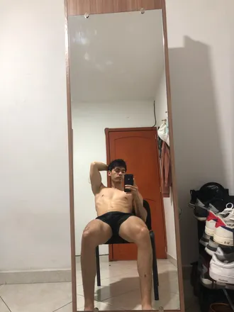 OnlyFans cuenta yormancl header 2