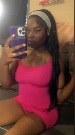 OnlyFans cuenta prettydaarkskinn avatar 1