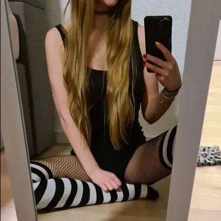 OnlyFans cuenta petite-deku avatar 1