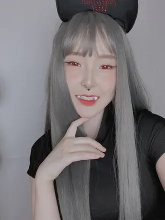 OnlyFans cuenta sally_wu avatar 1