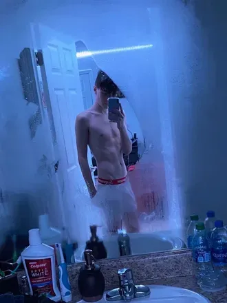 OnlyFans cuenta bobbylucerne avatar 1