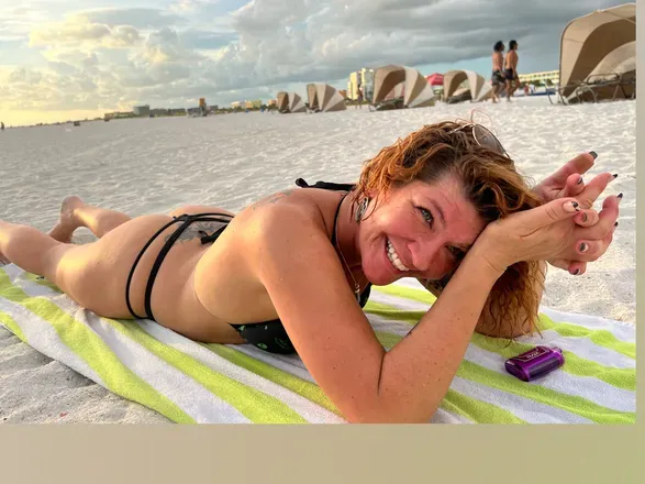 OnlyFans cuenta playalldaywithaj header 2