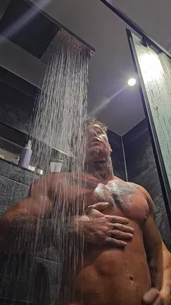 OnlyFans cuenta james_gunn_100 avatar 1
